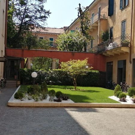 Castle View Lodge Intero Appartamento Verona Centro Storico Kültér fotó